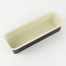 Load image into Gallery viewer, Pearl Metal D-6117 Raffine Fluorine Coated Pound Cake Baking Pan, 9.8 inches (25 cm), Made in Japan
