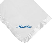 Load image into Gallery viewer, Fastasticdeal Maddox Boy Name White Embroidered Embroidery Microfleece Baby Blanket
