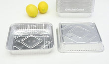 Load image into Gallery viewer, Disposable Aluminum 7-7/8&quot; x 7-7/8&quot; Square Cake Pan with Clear Plastic Lid #1155P (50)
