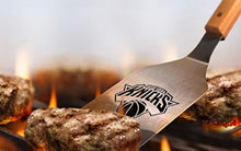 Load image into Gallery viewer, NBA New York Knicks Classic Series Sportula Stainless Steel Grilling Spatula
