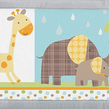 Load image into Gallery viewer, BreathableBaby Classic Breathable Mesh Crib Liner - Best Friends
